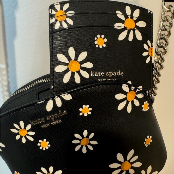 kate spade Handbags - Kate Spade Black and White Daisy Print Bag with Cardholder Wallet